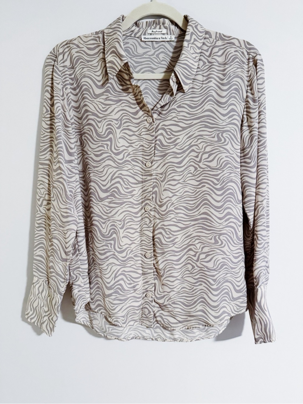 Abercrombie - Wavy Print Long Sleeve Button Down Shirt